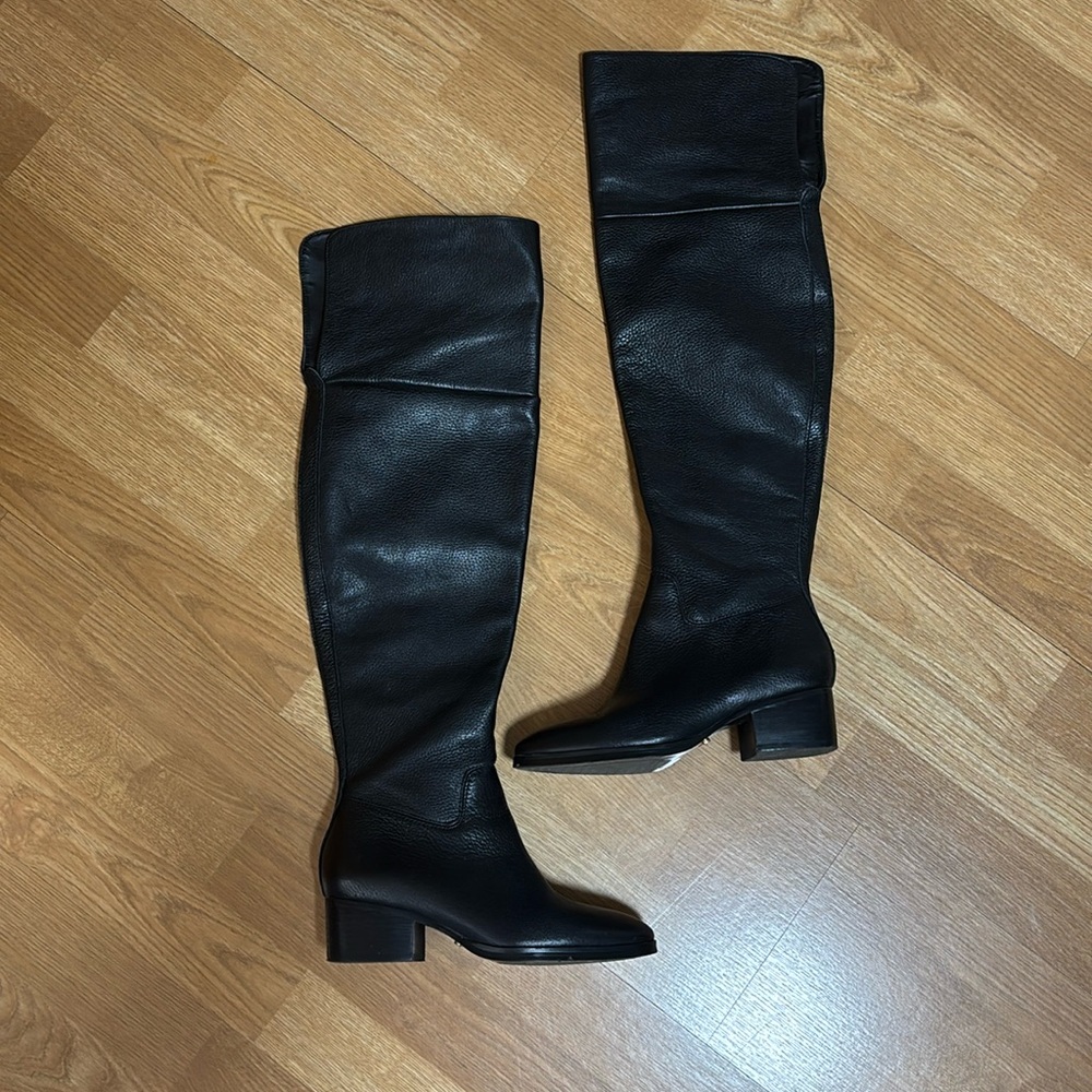 Over the knee boots Small heal